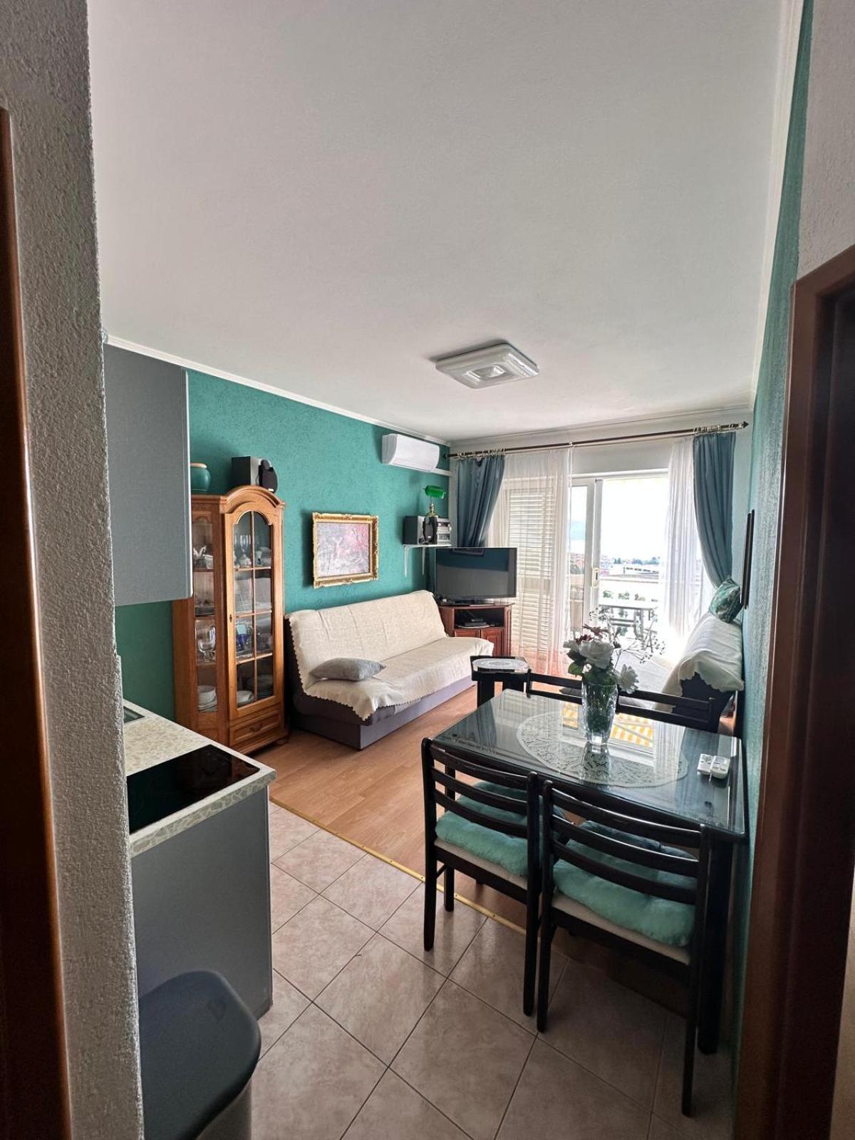 Apartmani Djurda 크르크 외부 사진