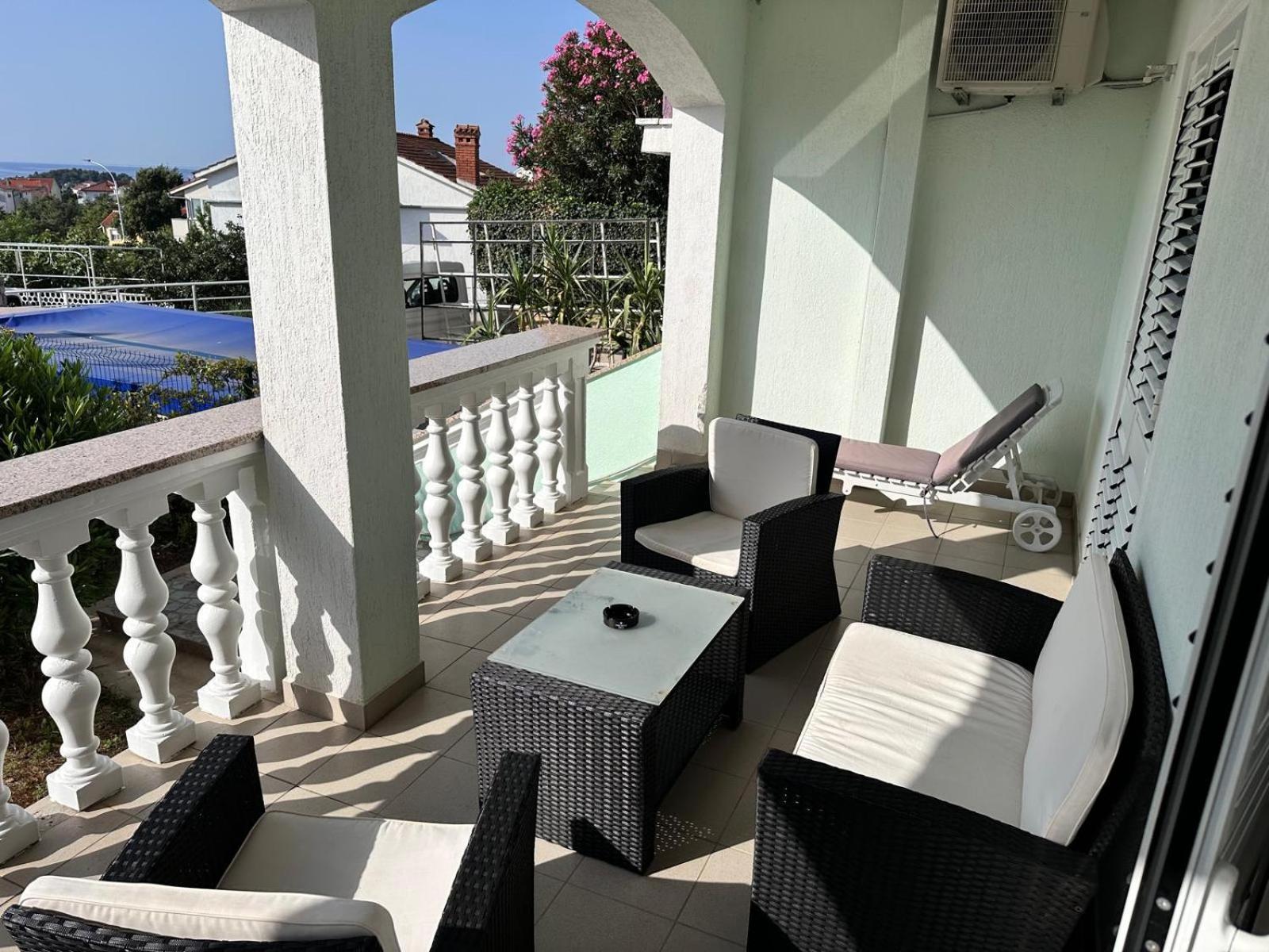Apartmani Djurda 크르크 외부 사진