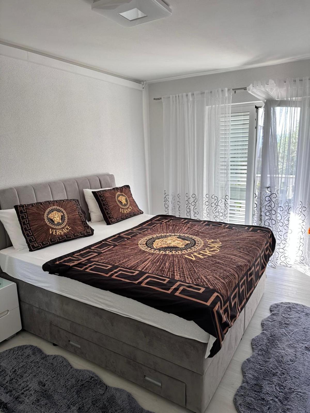 Apartmani Djurda 크르크 외부 사진