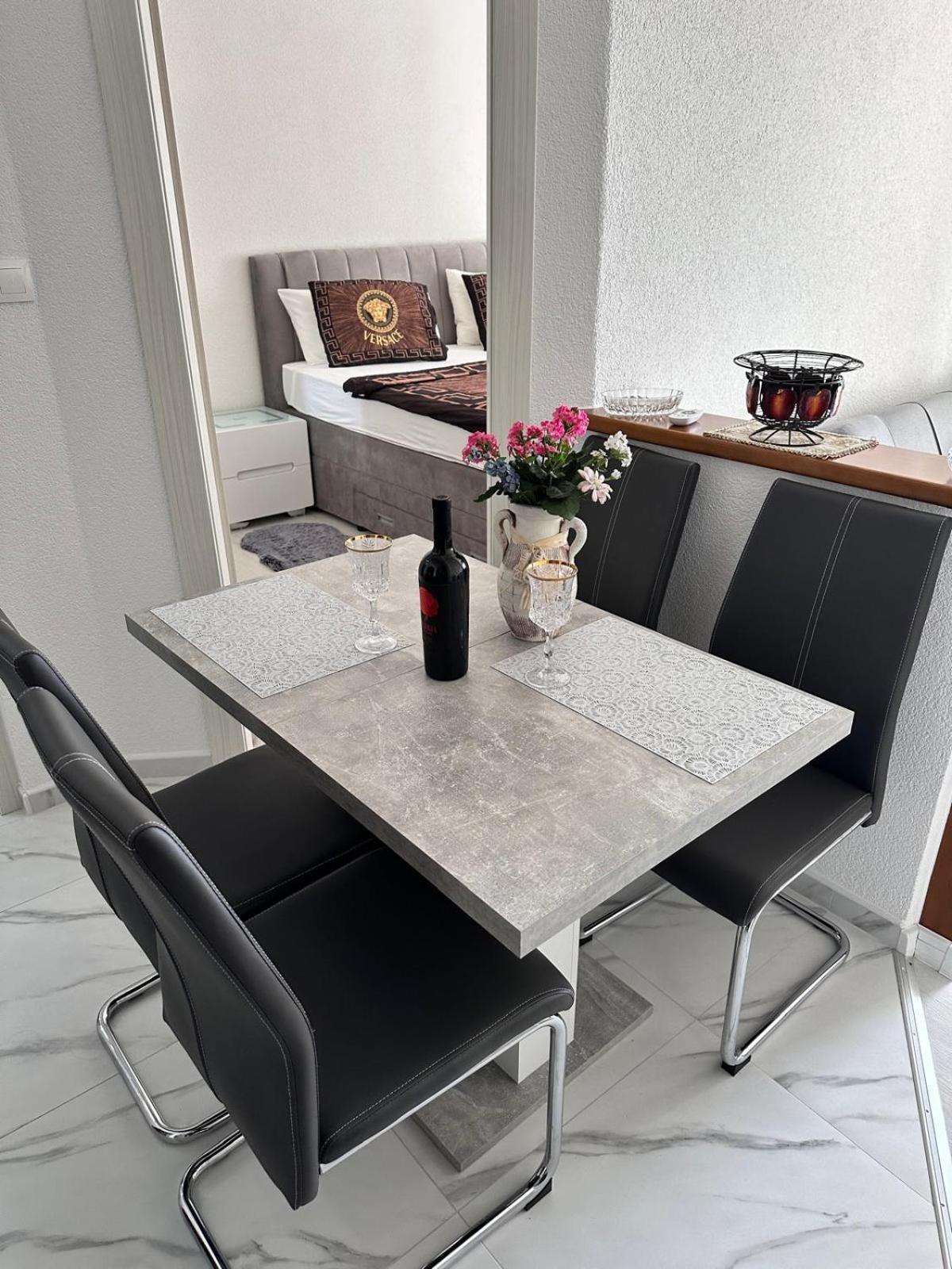 Apartmani Djurda 크르크 외부 사진